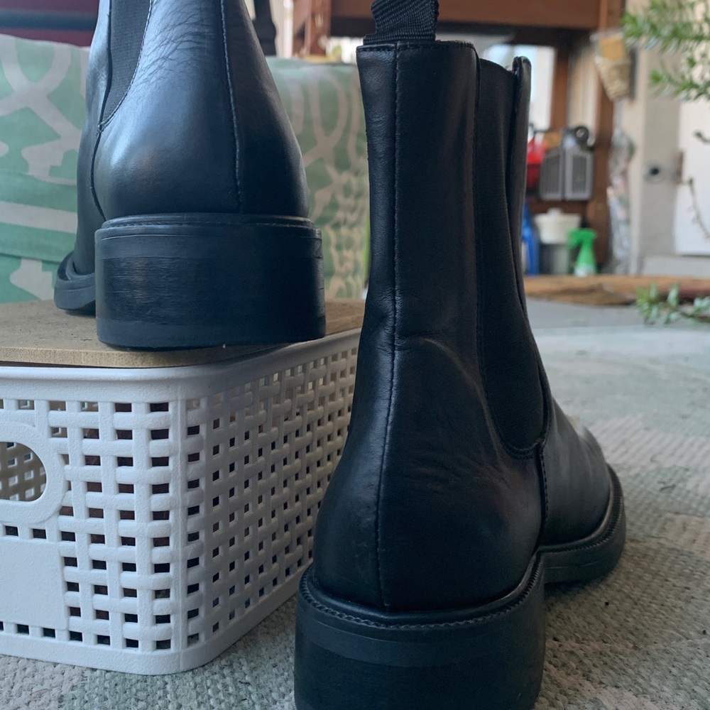 J. Crew Leather Chelsea pull-on boots - Picture 6 of 10